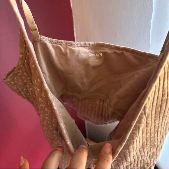 Crop top tank - Picture 2 of 5